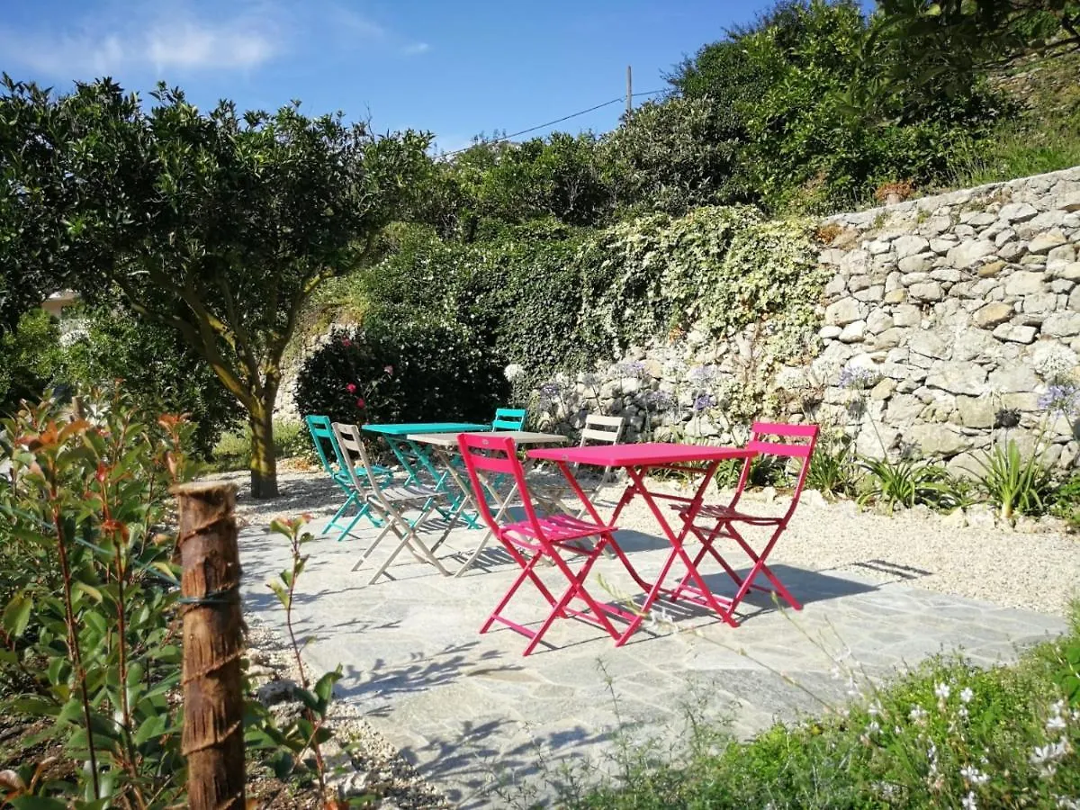 Castelli In Aria Bed and Breakfast Finale Ligure