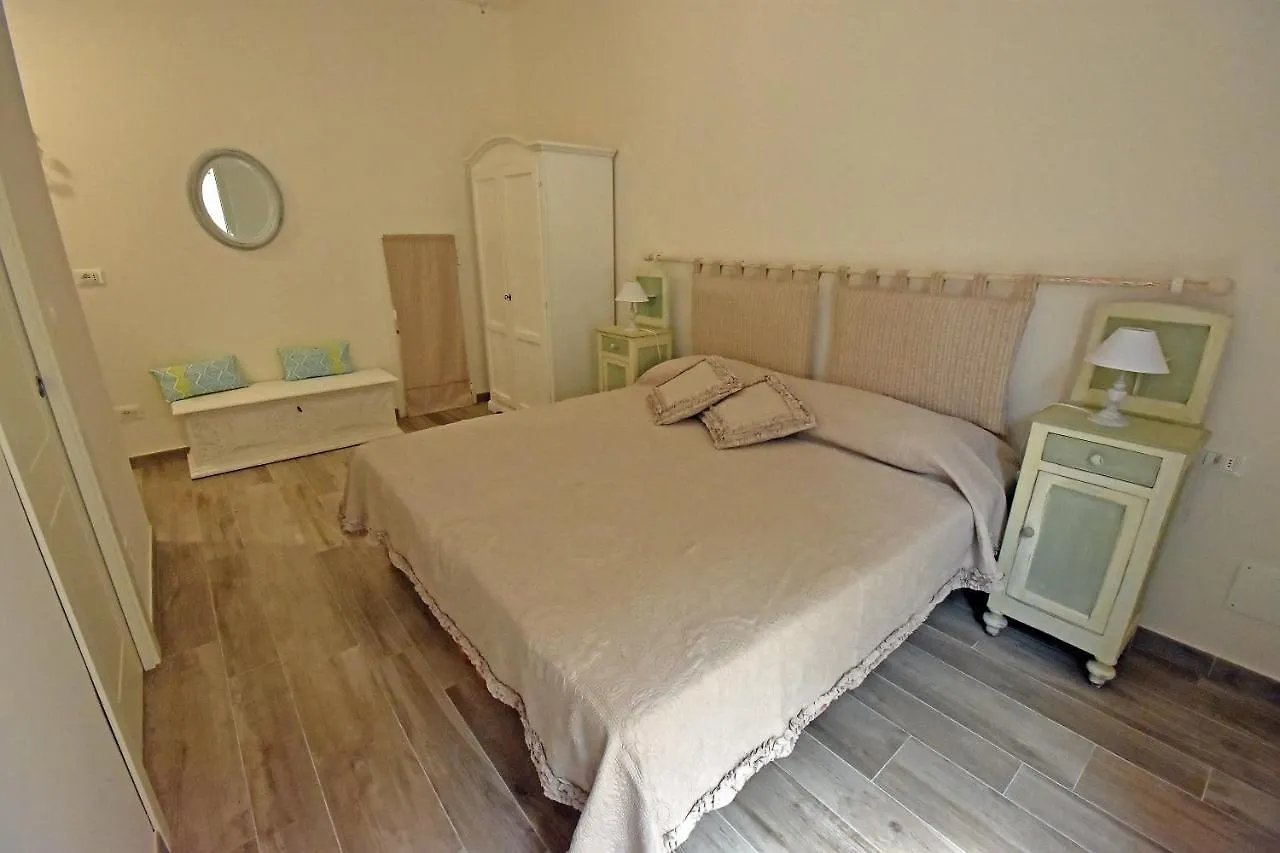 Bed & Breakfast Castelli In Aria Bed and Breakfast Finale Ligure