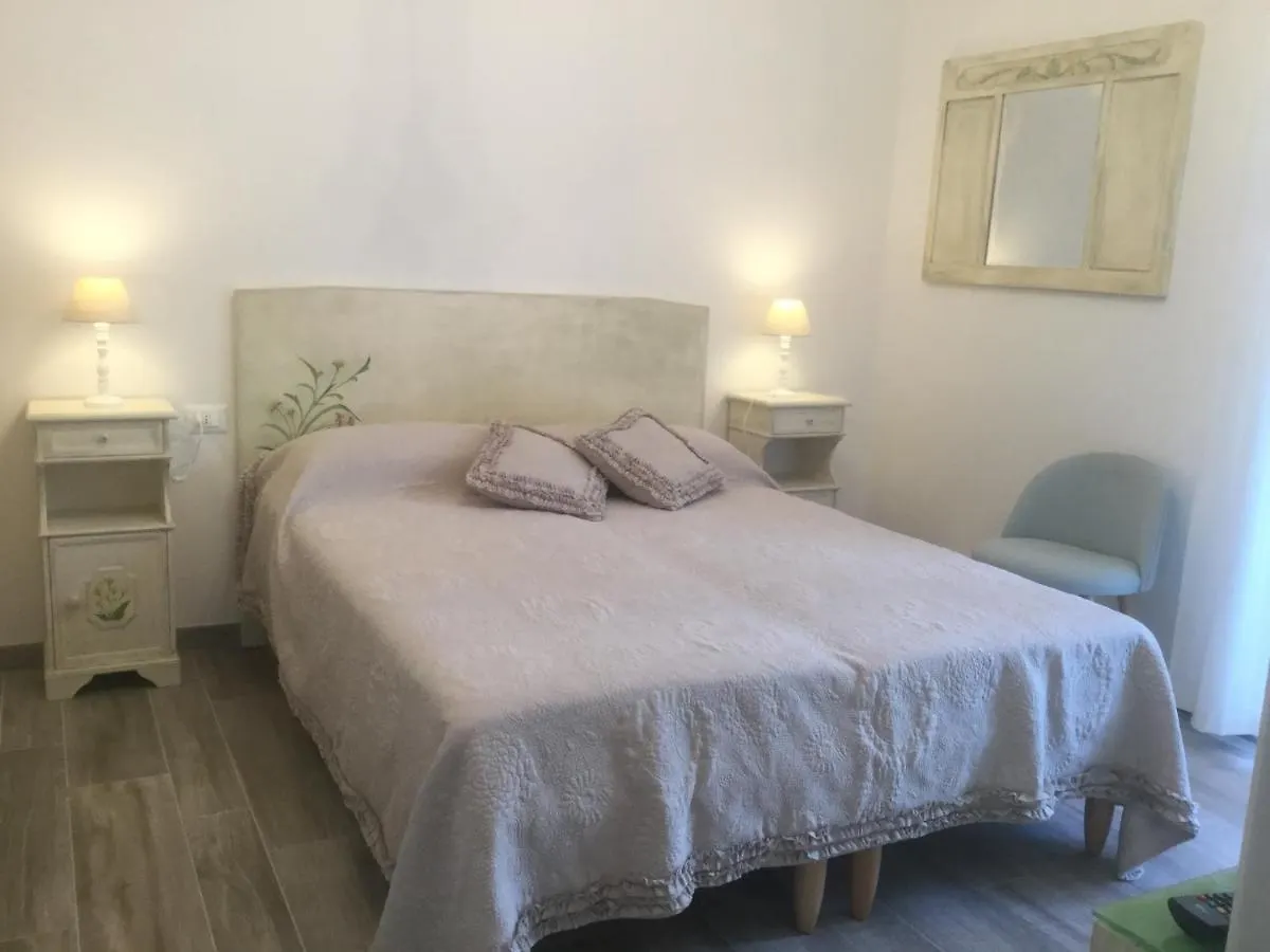 Bed & Breakfast Castelli In Aria Bed and Breakfast Finale Ligure